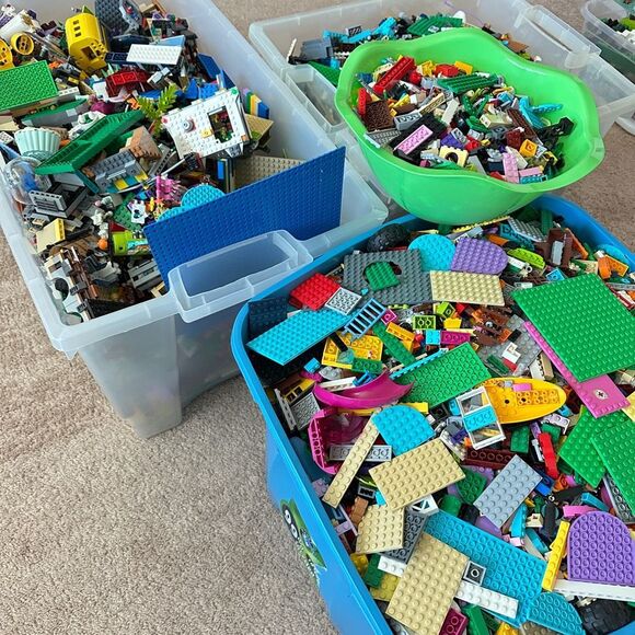 LEGO BY THE POUND! 1 LB OF OF PIECES. RANDOM SELECTION. FREE SHIPPING!! - Picture 2 of 10